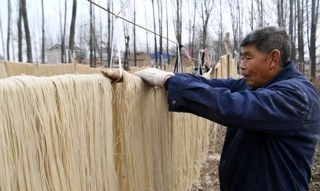 正宗的红薯粉条一般要多少钱一斤,真正的红薯粉条大概在多少钱一斤