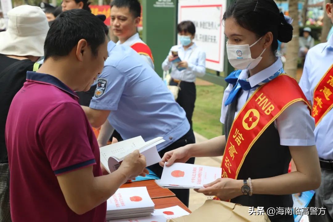 节日我在岗|临高：五一假期“不打烊”，反诈反*私走**宣传护万家