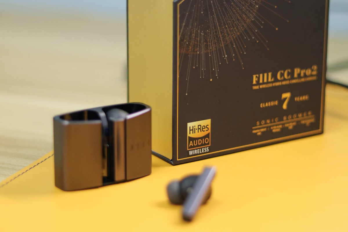 hires小金标,颜值与实力可兼得fiilcc耳机体验