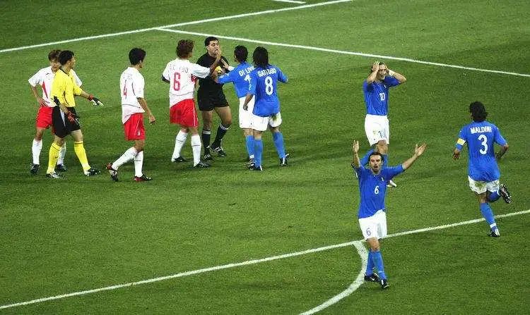 世界杯足球演变史,足球世界杯的由来50字