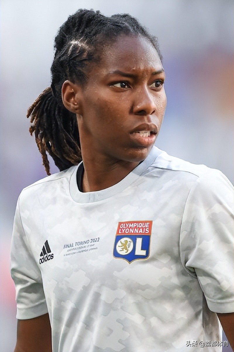 最美足球女运动员,世界十大美女足球运动员