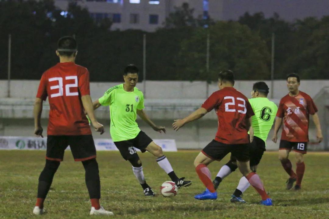 吴坪枫郜林,中山球员吴坪枫