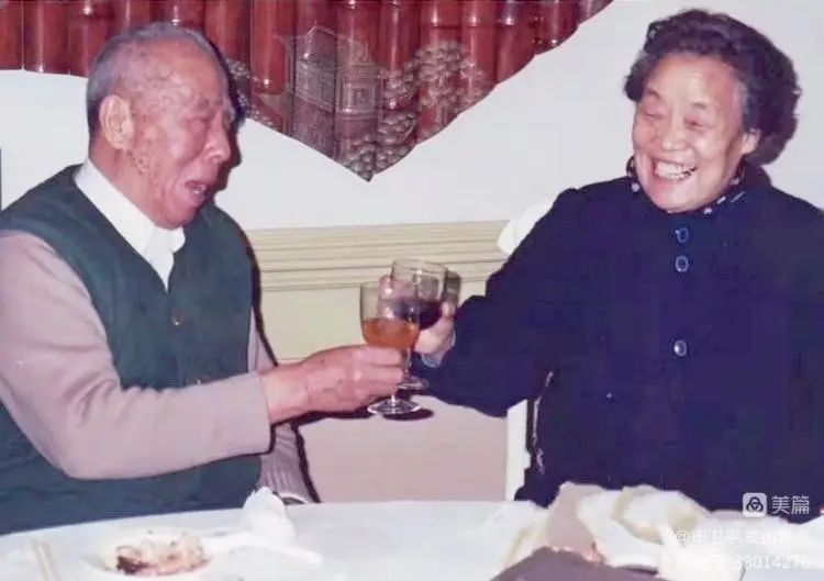 抗日战士的爱情故事,抗战老兵回忆抗日女兵