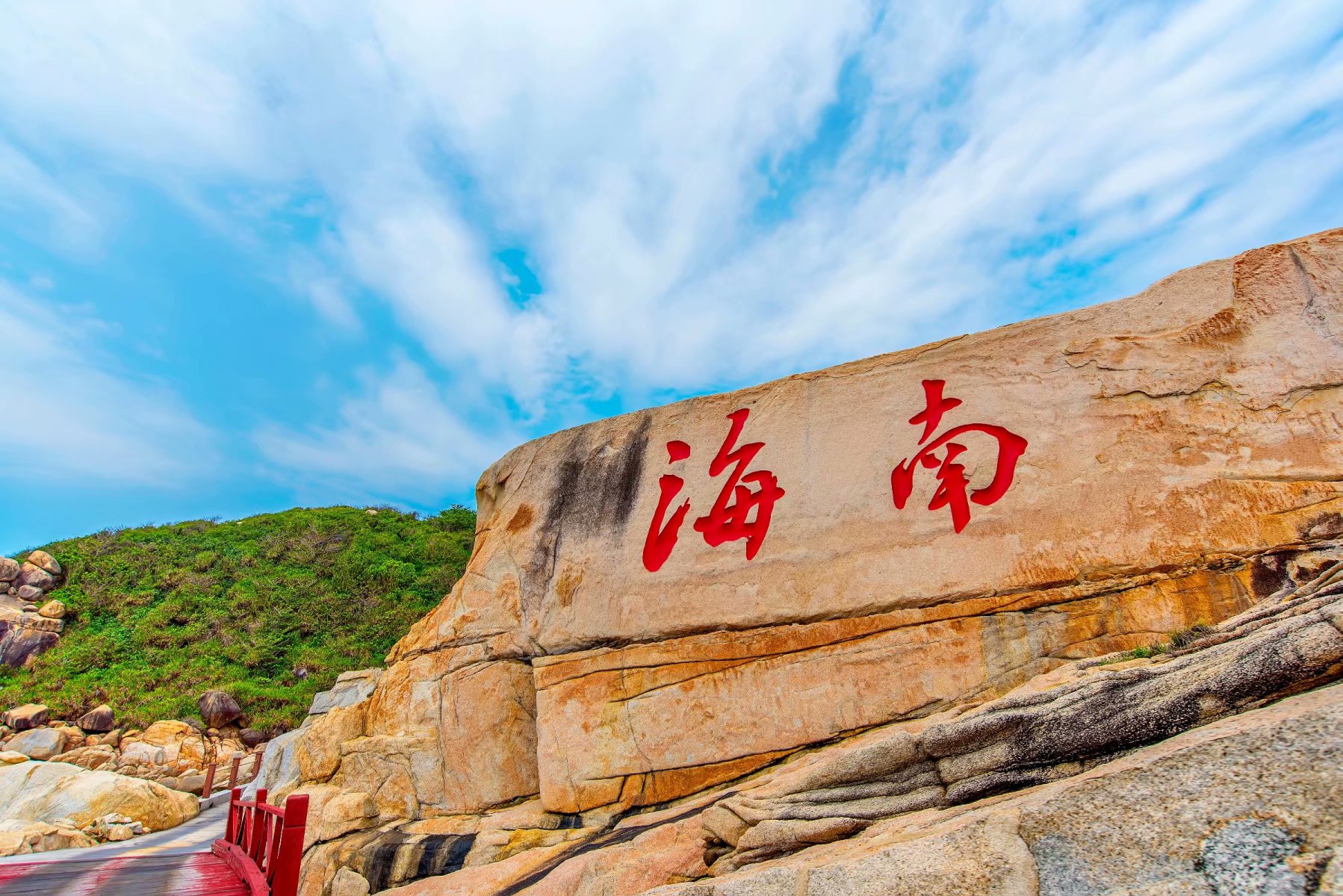 泰国三亚旅游对比,三亚和泰国旅游选择哪里