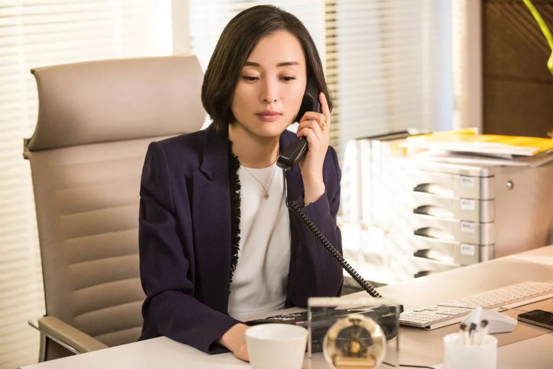 白玉兰风波升级!《县委大院》获奖后遭恶意评分,多名女星被波及