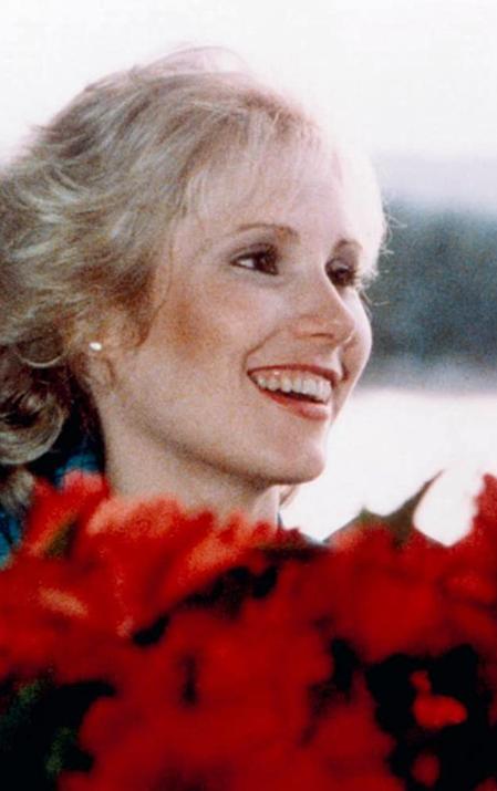 美女富豪嫁给农村小伙,美女富豪嫁给穷小伙