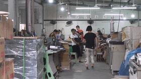 被骂“狗都不如”的脑瘫少年，带着35名残疾人创业年入1000万！背后的女人更让我感动