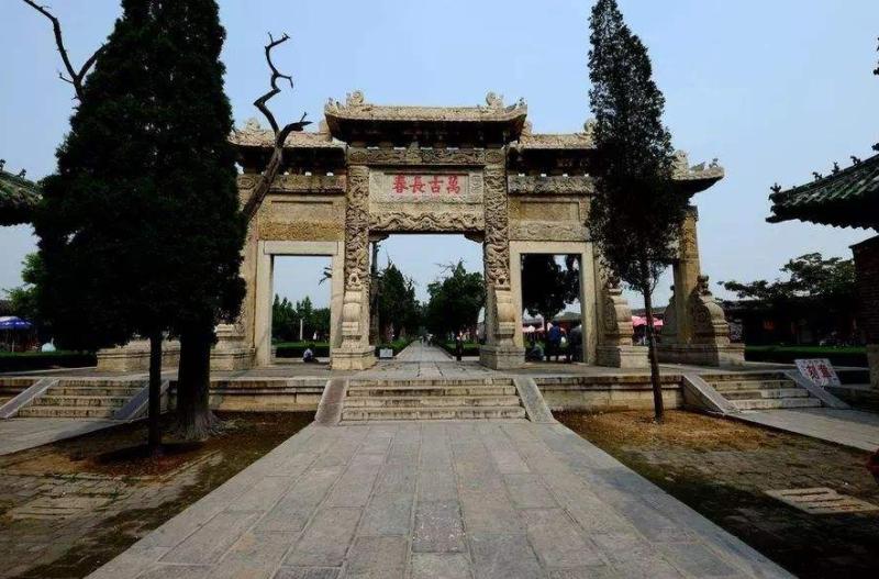 万国公墓的宋氏墓园留下许多谜团,万国公墓埋葬了哪些人