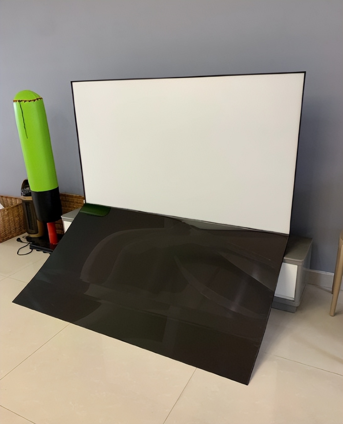 小米电视买回来就爆屏,小米电视屏幕碎了还有价值吗