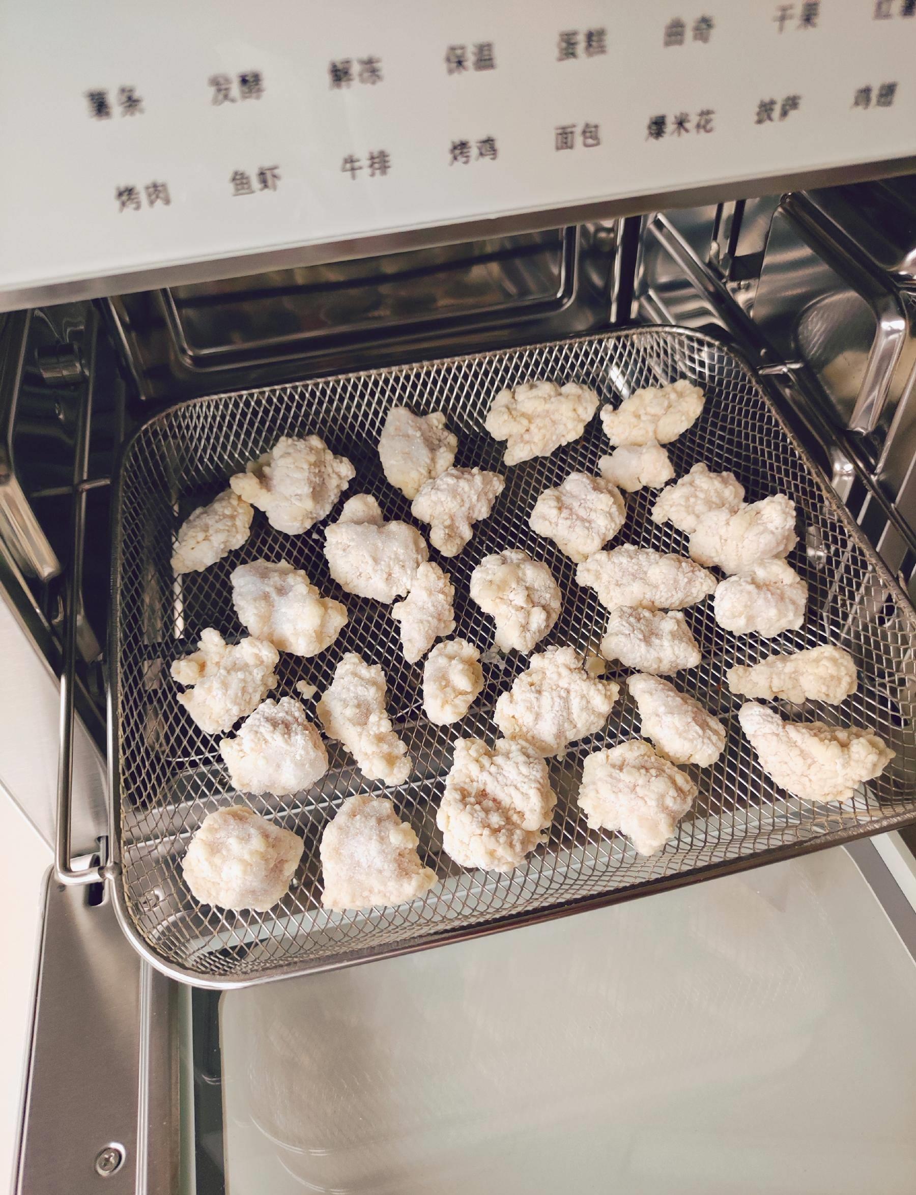 享受周末下午茶,在家自制丝滑抹茶拿铁