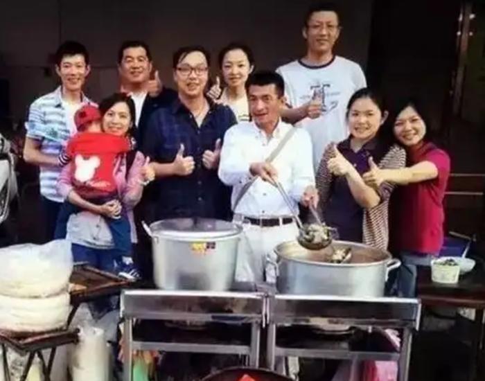 台湾首富身价430亿,台湾富豪500亿身价