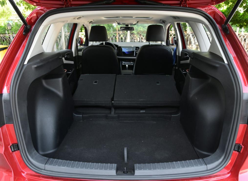 捷达vs5和本田缤智选哪个好,开了一年捷达vs5