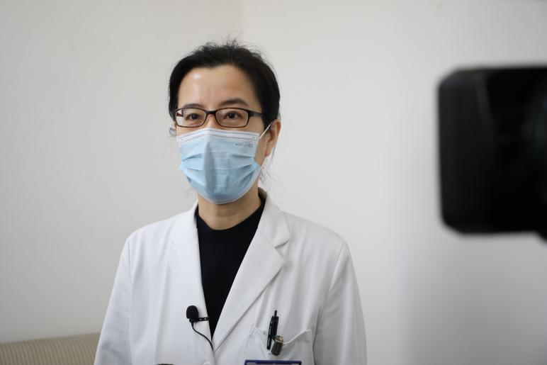 公交车司机耳聋怎么办,千里眼公交车司机突发疾病