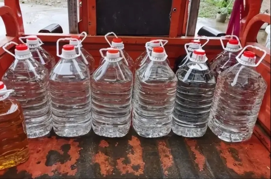 白酒行家五种评价,好喝又不贵的10款平价白酒推荐