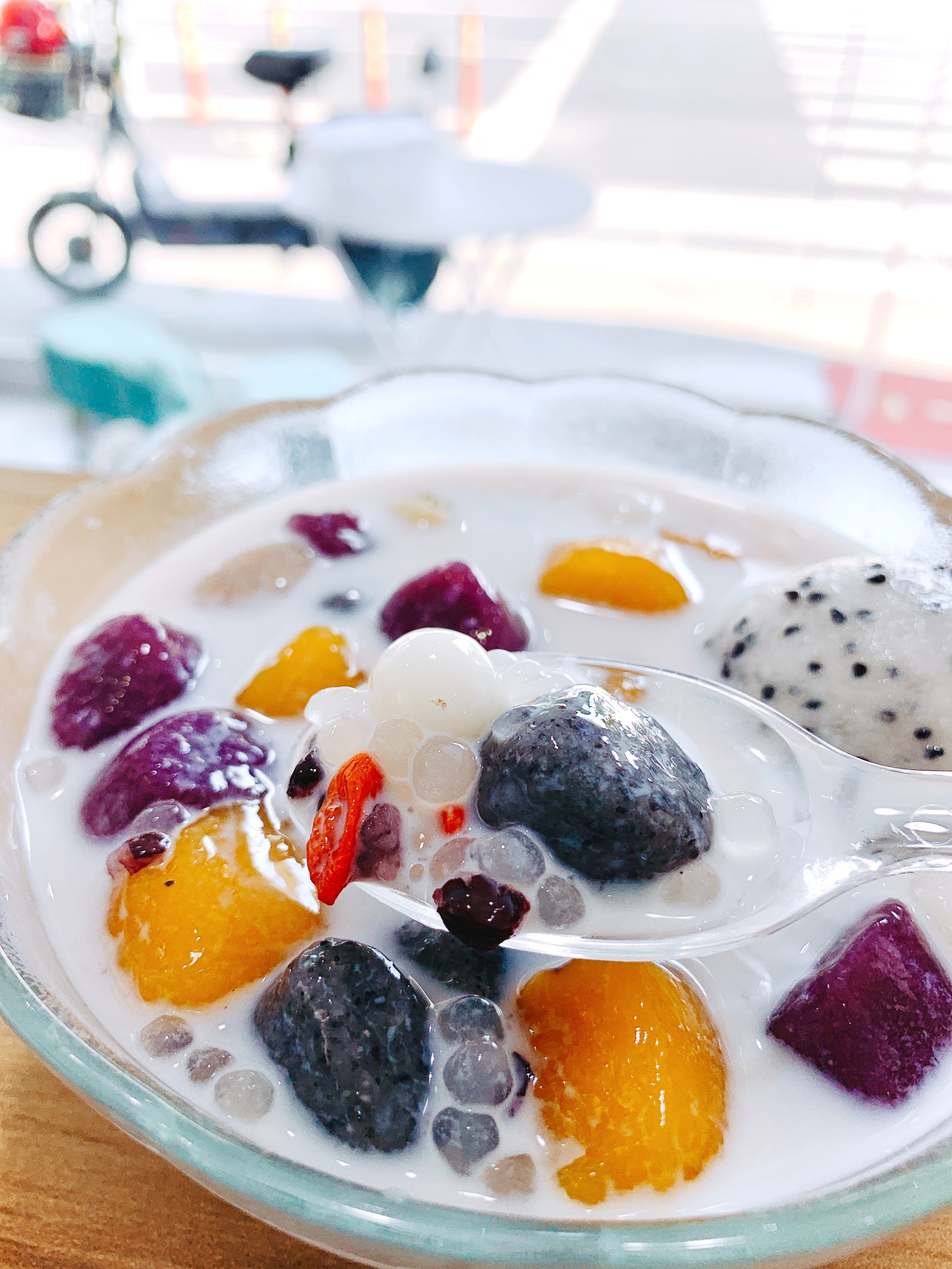 我想开一家甜品店,开一家甜品店需要办什么证件