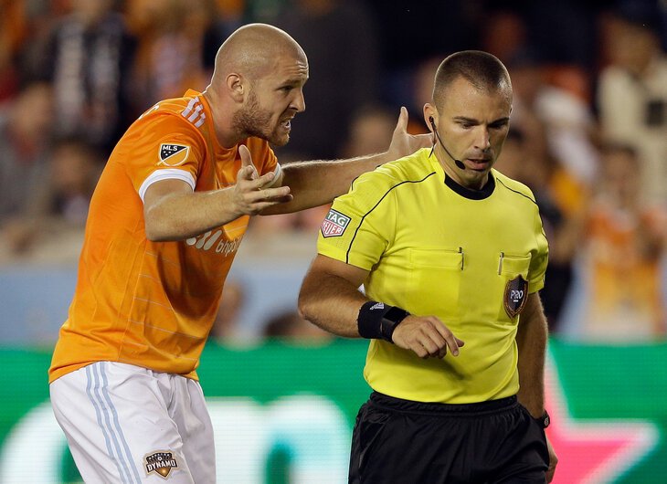 梅西群星闪耀,梅西独造四球领跑美职联