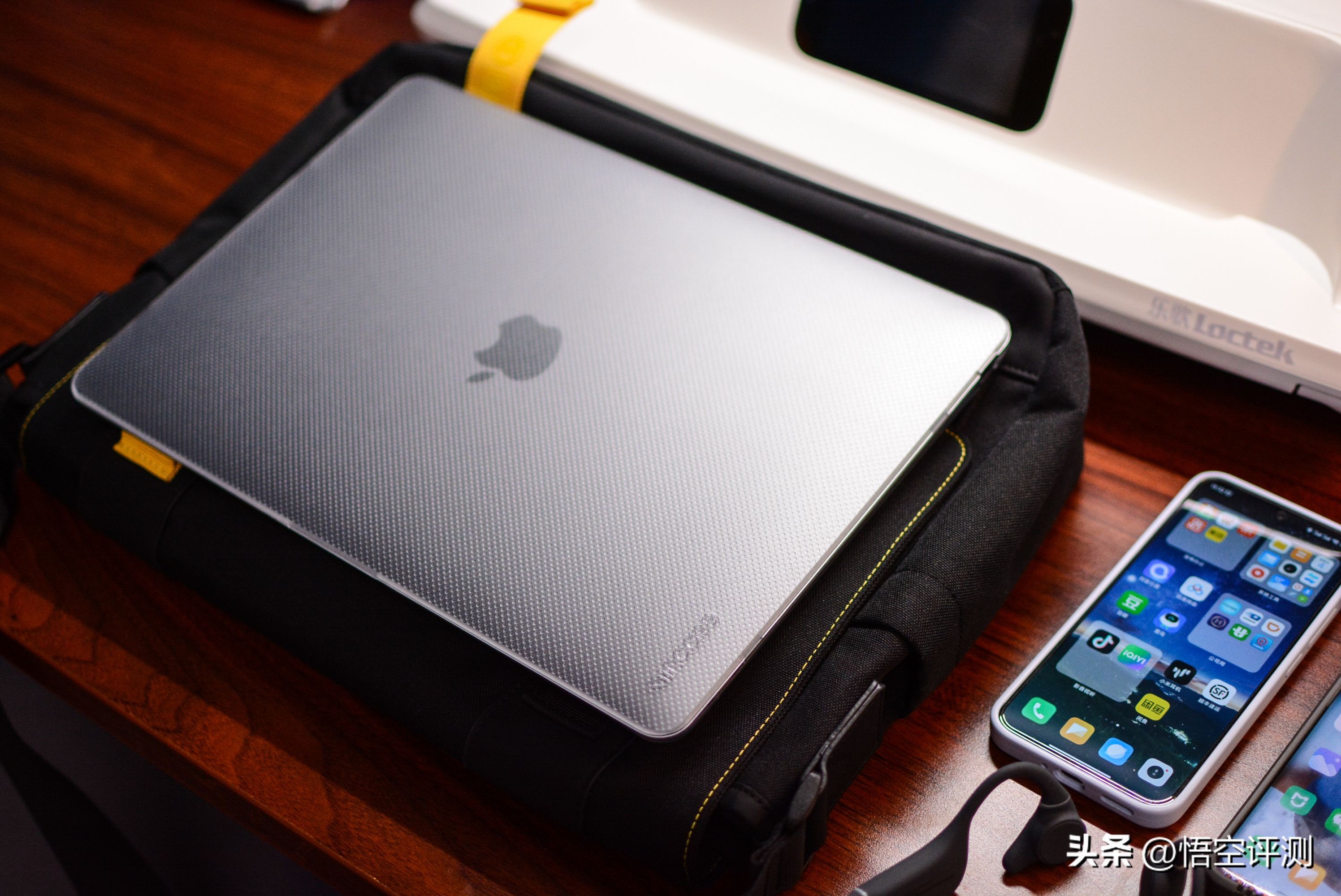 魅族星际邮差壳有13系列吗,魅族邮差包上身效果