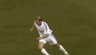 实况足球内马尔原地转圈,内马尔转圈射门原视频