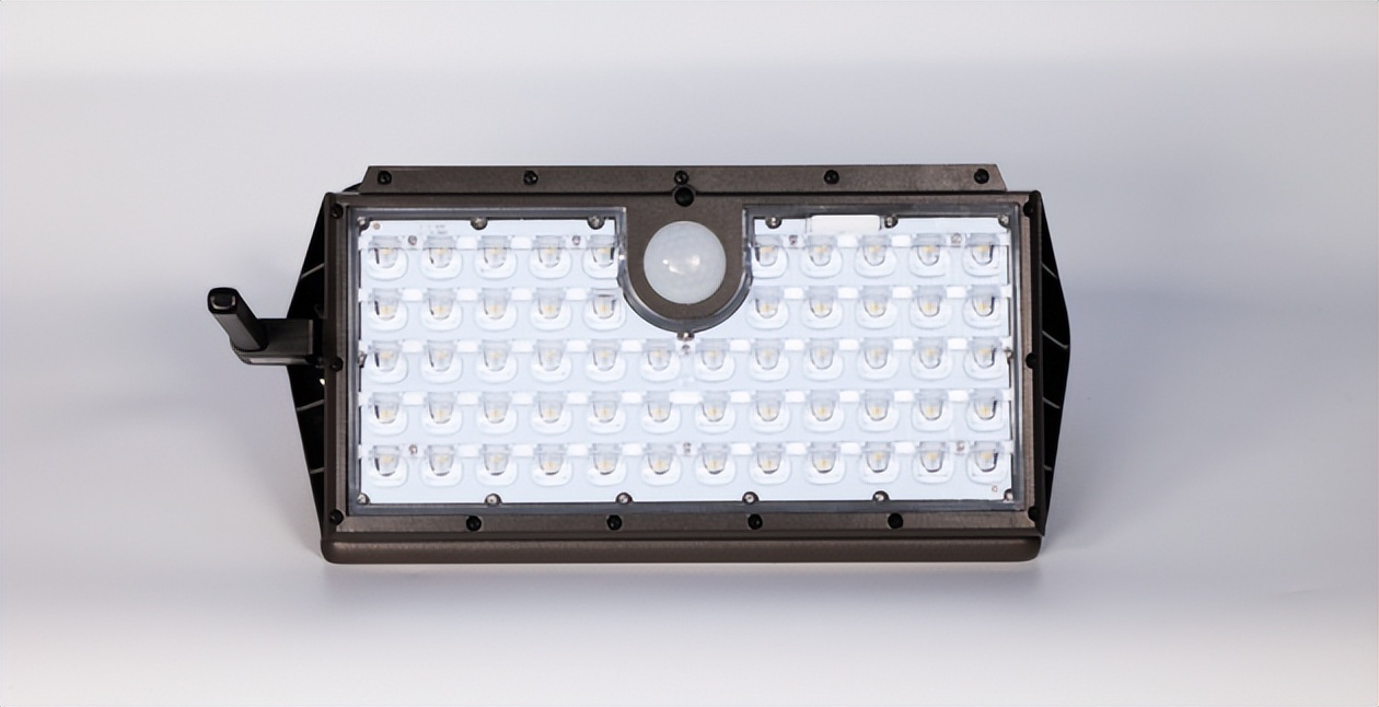 旭日东方太阳能灯质量怎么样,烁光太阳能投光灯测评