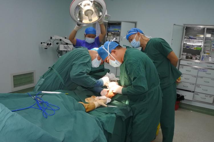 骨科感染怎么治疗,骨科感染风险有哪些