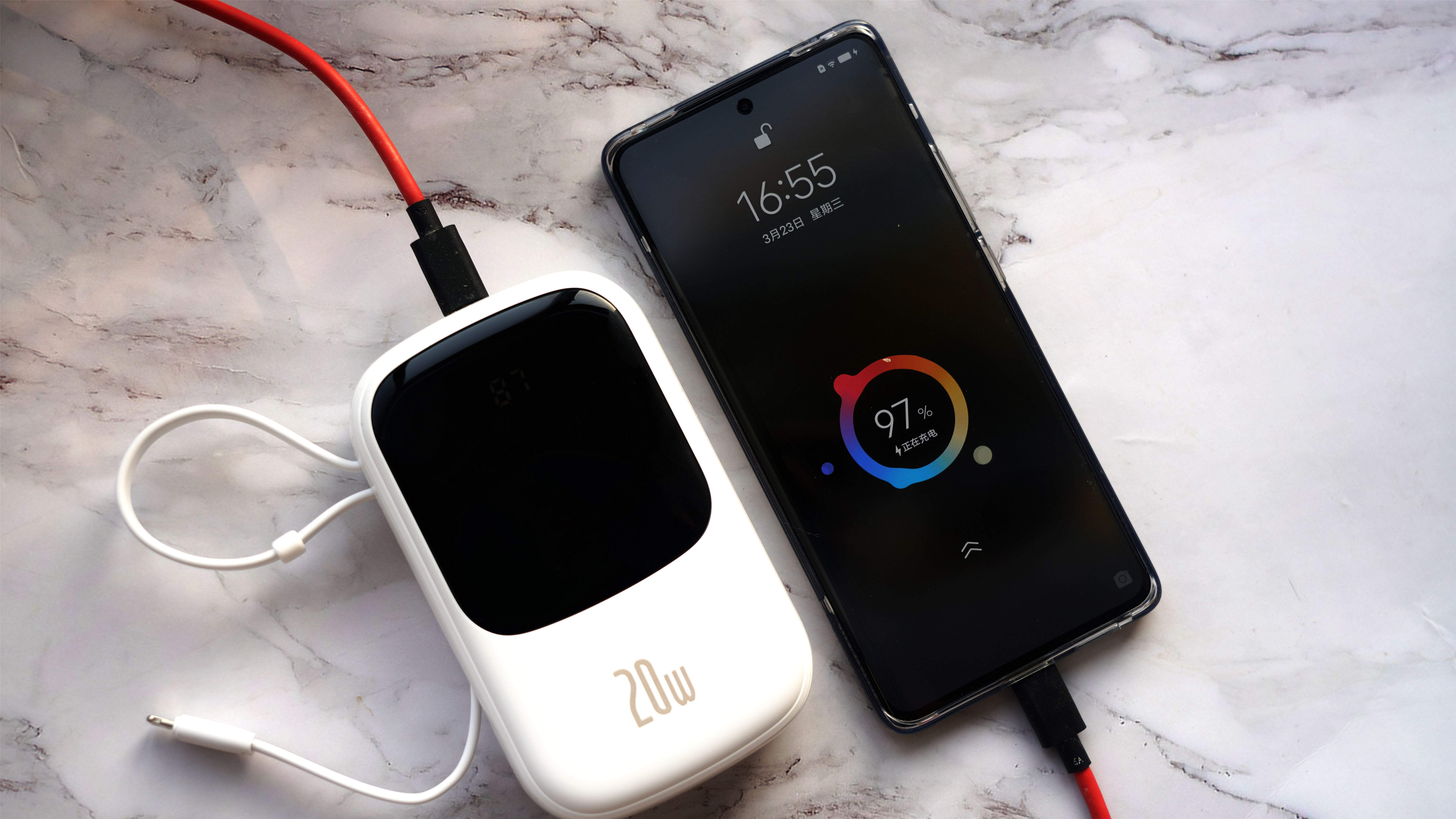 有科技感的充电宝,充电宝科技感超大容量