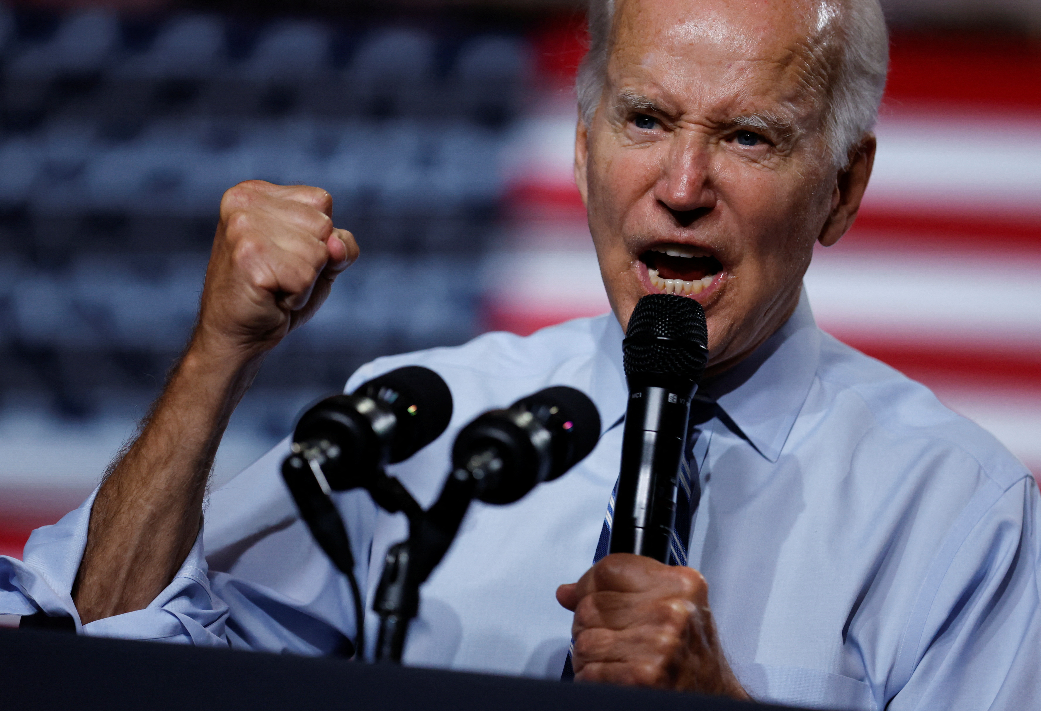 中美商务部刚谈完，中方就宣布：继续对美征收反倾销税，为期五年