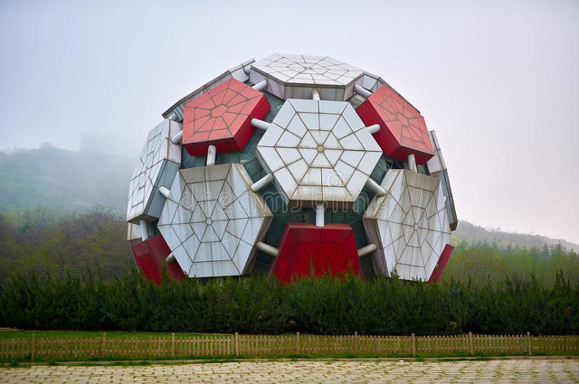 大连海滨公园足球场,大连钻石湾世界滨海公园足球场