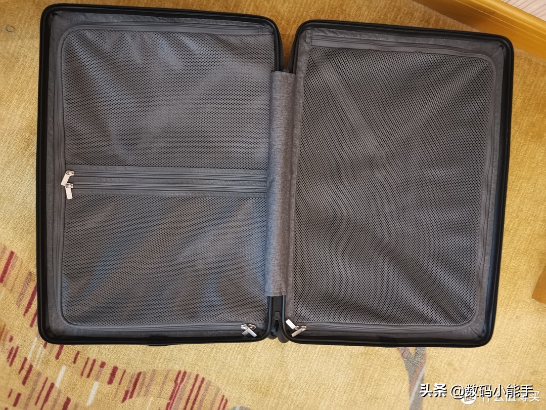 level8地平线八号行李箱颜色,地平线8号行李箱尺寸对比