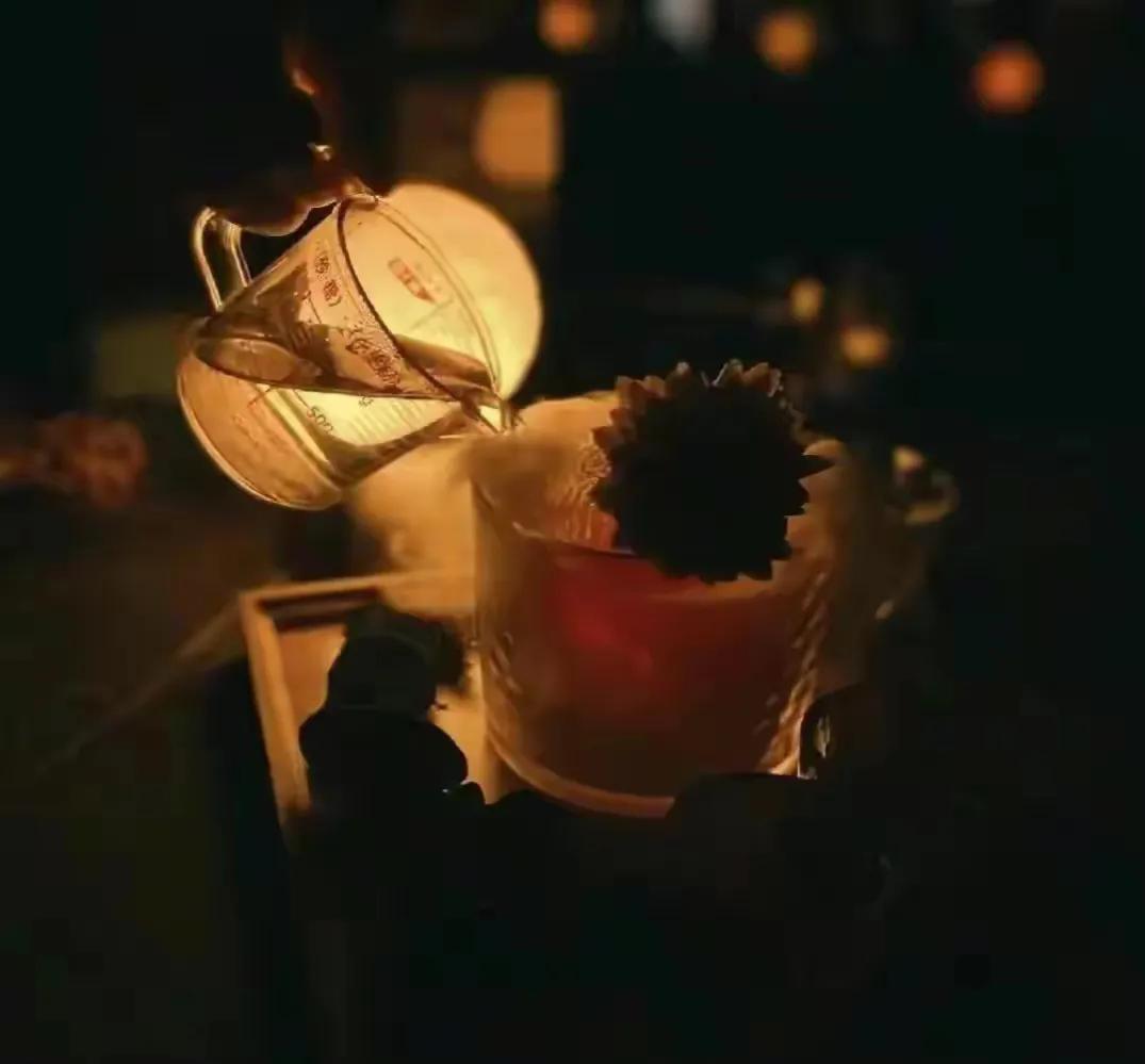 一家中古奢侈店里的声色世界（87）—外围女的爱情！