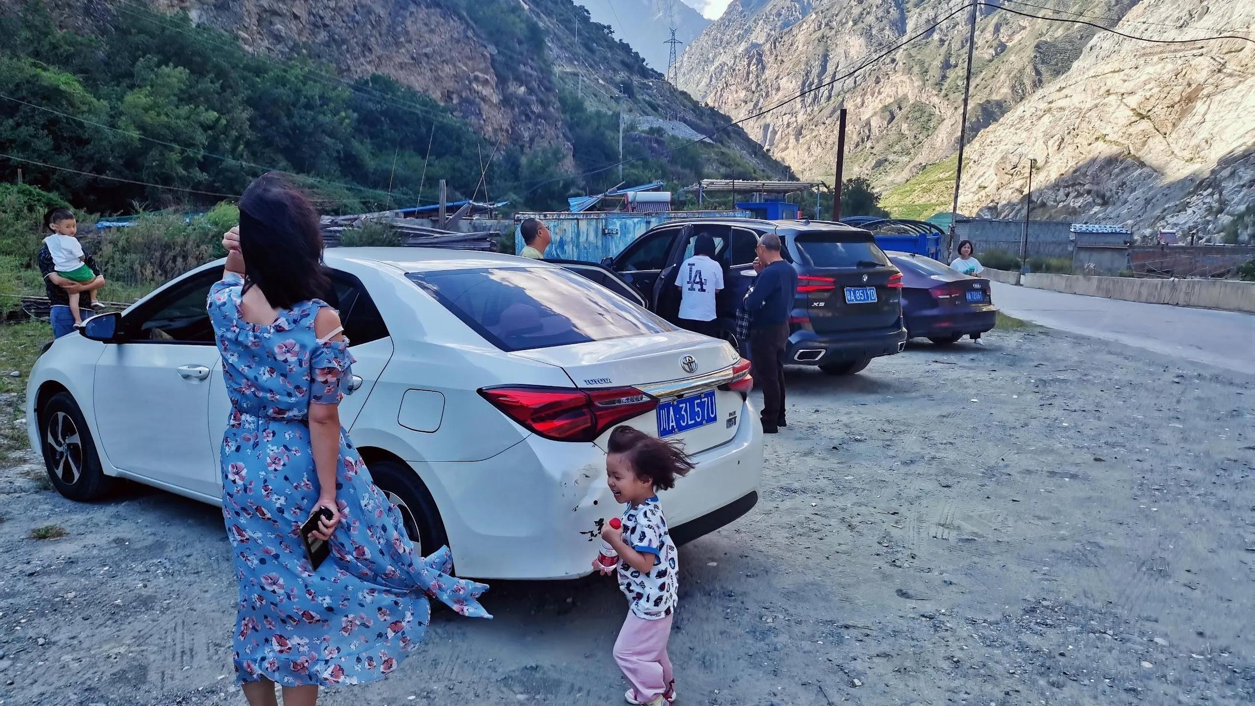 318堵车风景线,四川318国道沿途风景视频