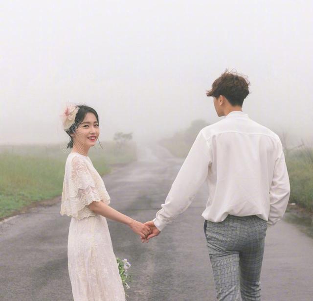 很潮很精辟的爱情说说,简短走心的爱情说说