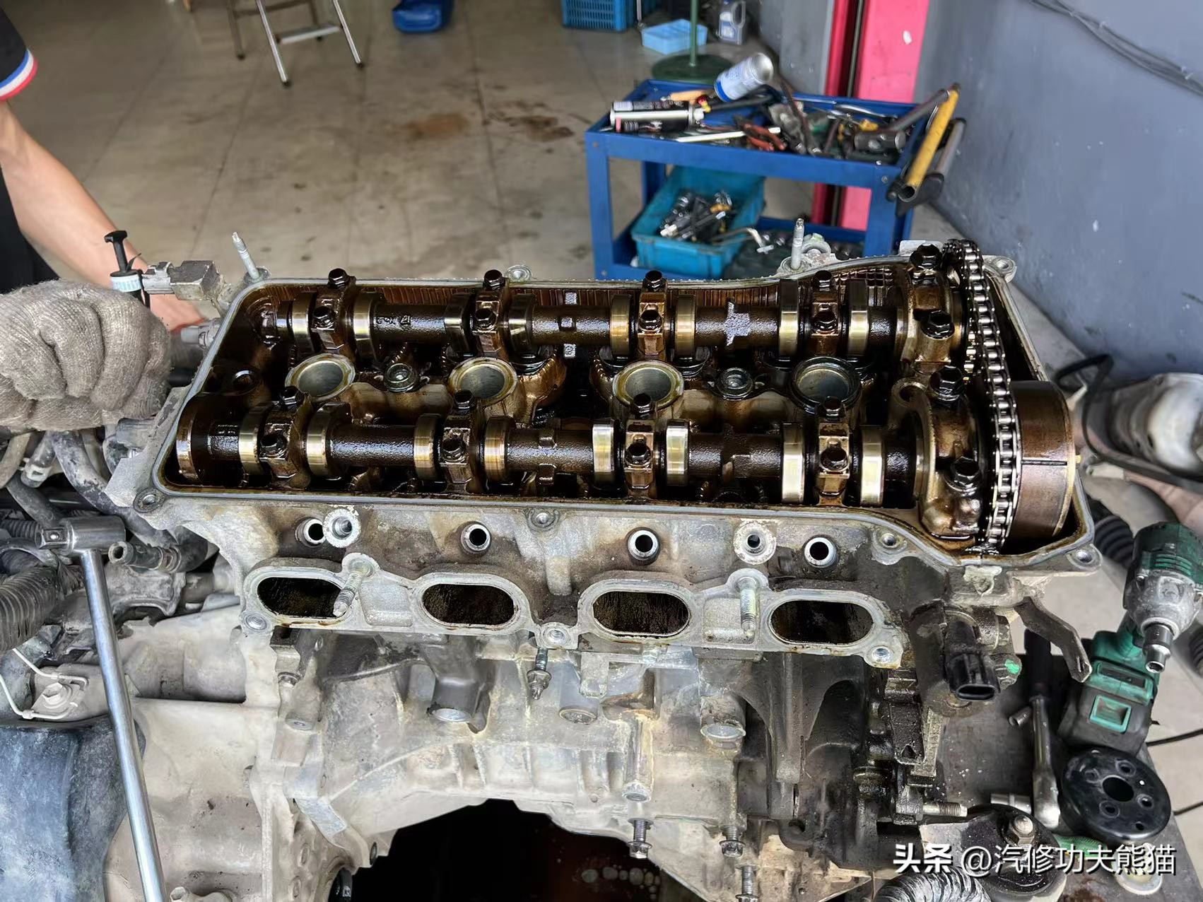 凯美瑞路上趴窝,一车传三代的丰田