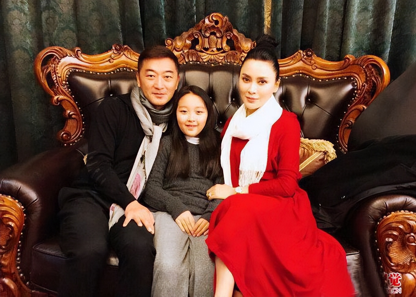 邵峰爱情故事,结婚照邵峰