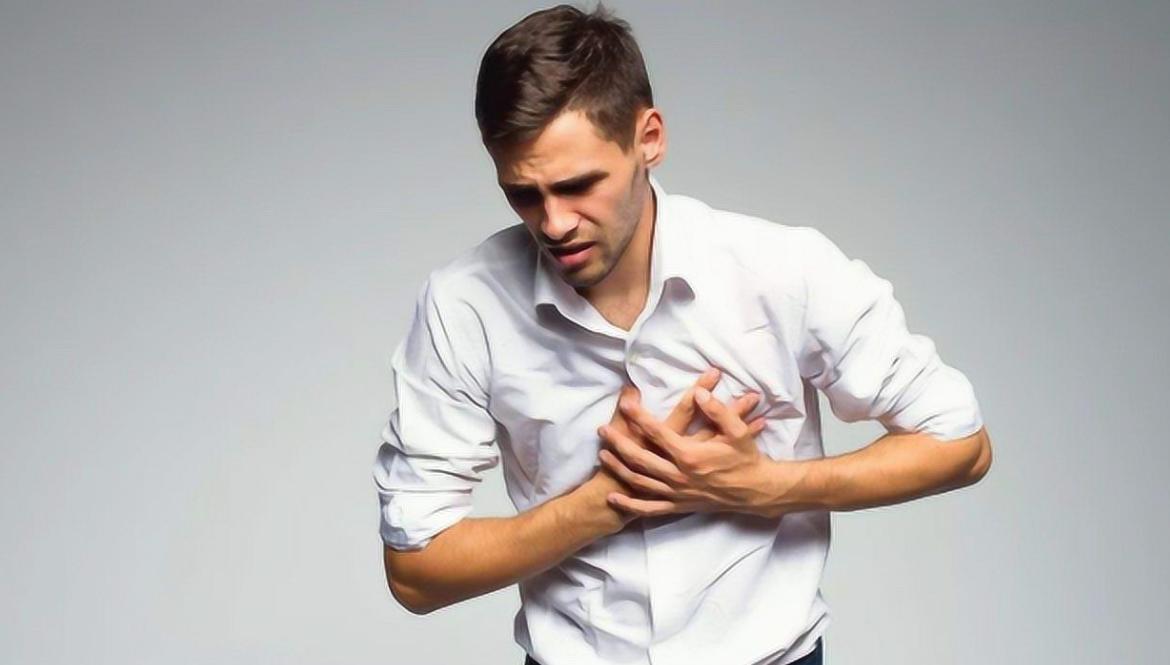 胆固醇升高身体要遭殃？教你4招，击退高血脂，平稳胆固醇