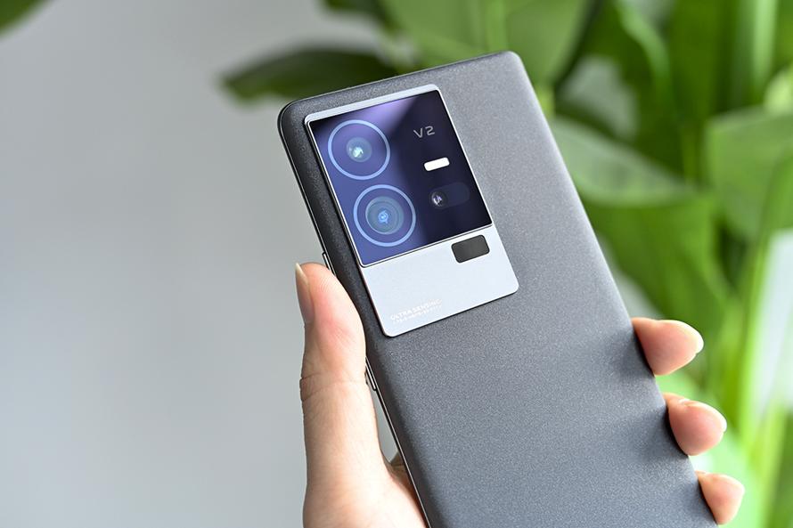 iqoo11pro深度体验,iqoo11pro深度测评续航