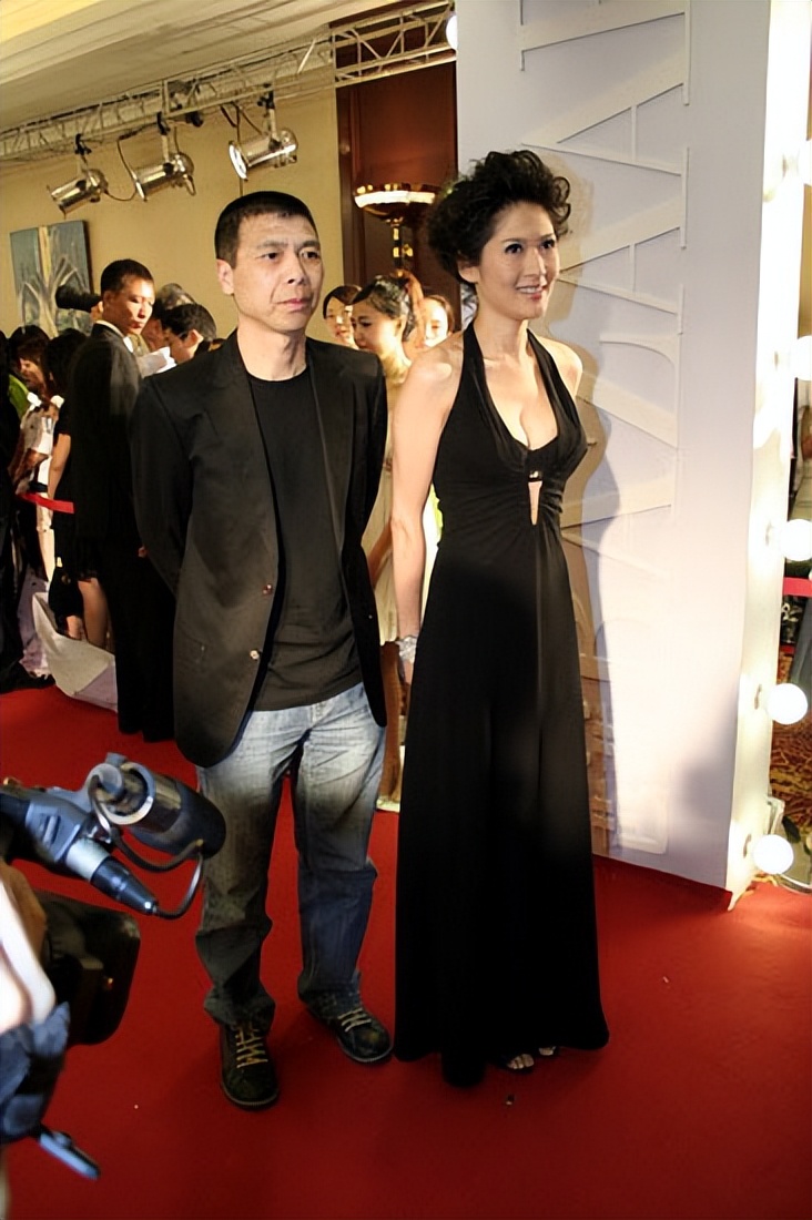 冯小刚和女主持人,跟冯小刚有绯闻的女主持人