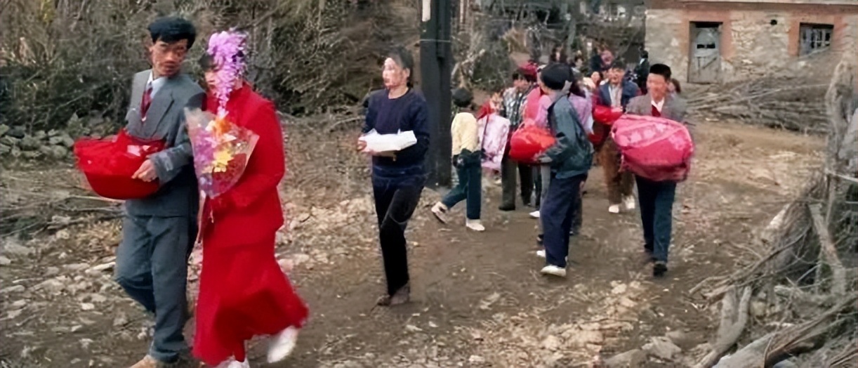 1978至2022年中国经济变化,2012-2022中国经济十年变化柱状图