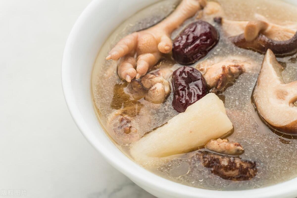 纯母乳坐月子能吃什么汤,月子里不喂母乳可以喝什么汤