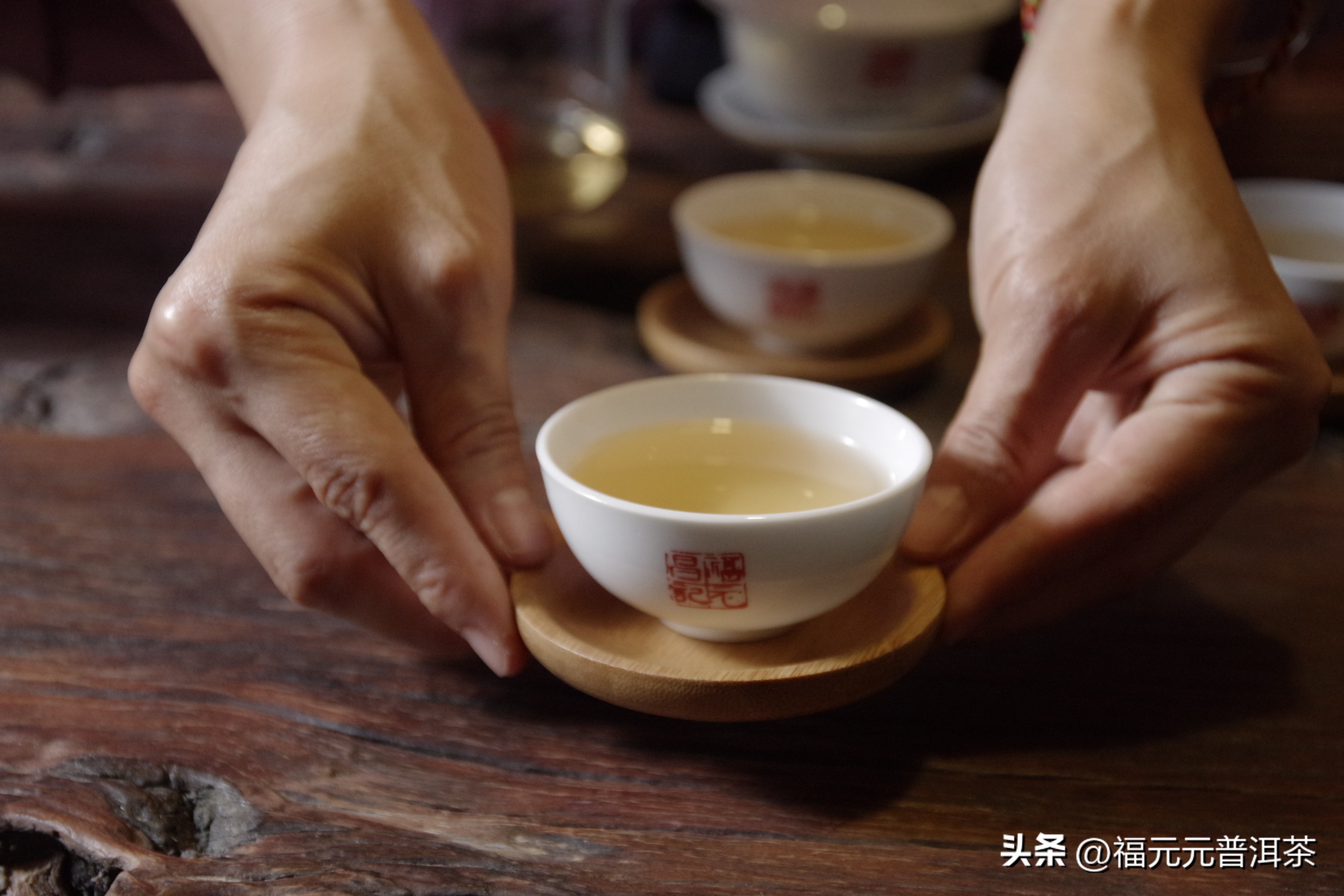 泡茶品茶与为人之道,以茶待客品茶静心和气生财