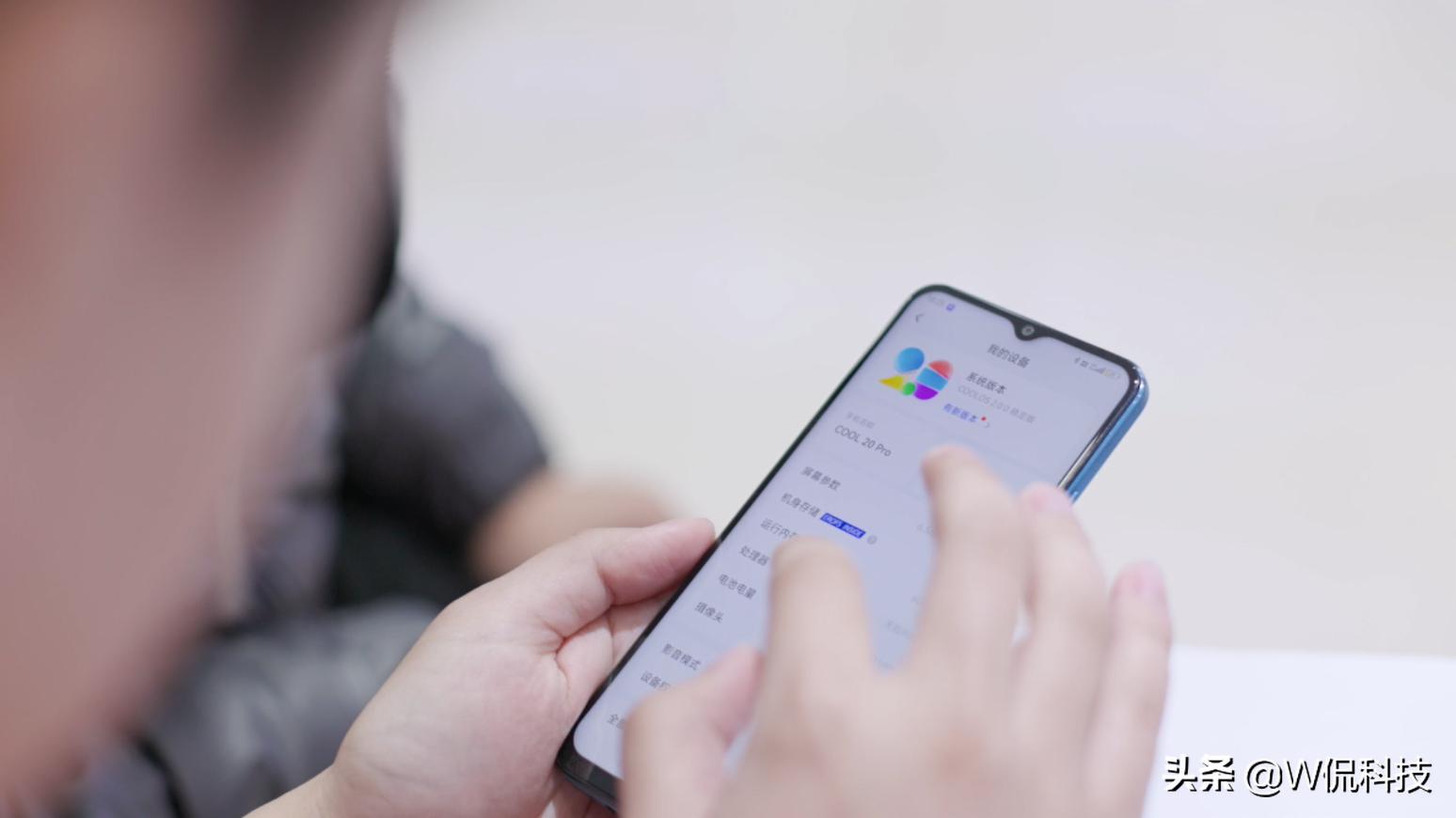 不到两年就被迫换手机，APP占用越来越大，是厂商圈钱的套路吗？