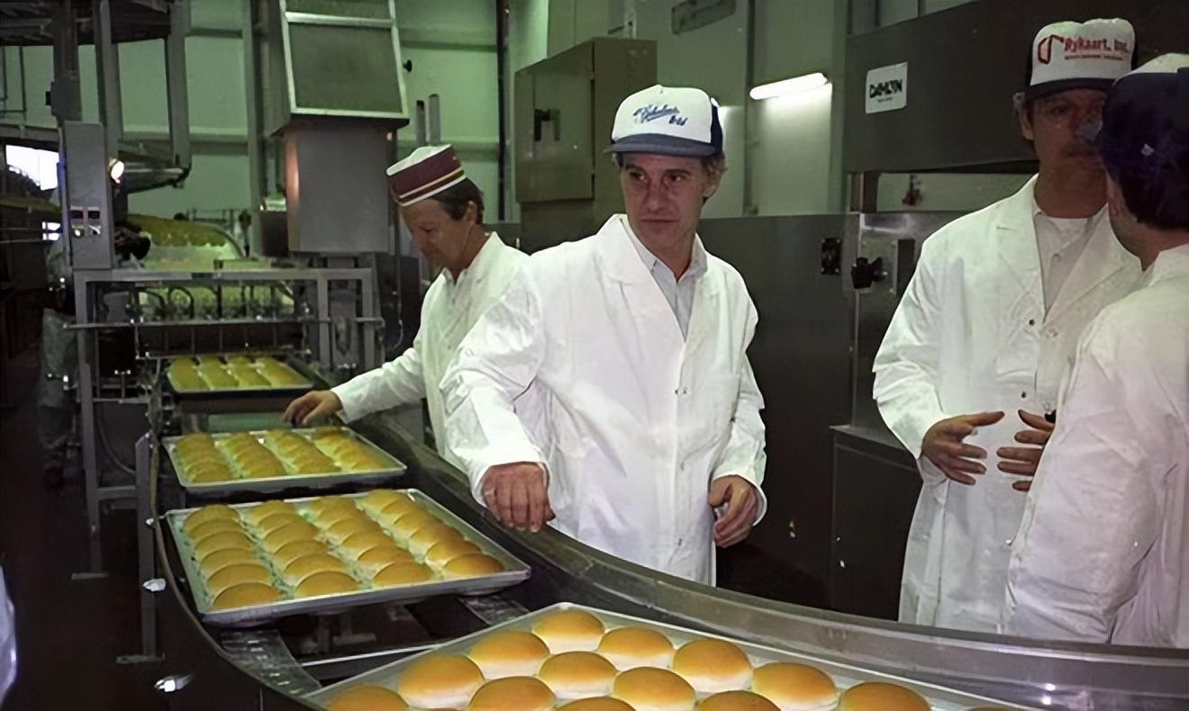 可口可乐撤出俄罗斯了吗,洋品牌退出中国是真的吗