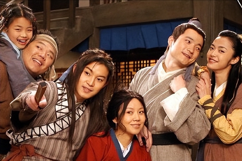 结局叙事及动力分异，都涉及到“聚”“合”，应对共性予以探讨