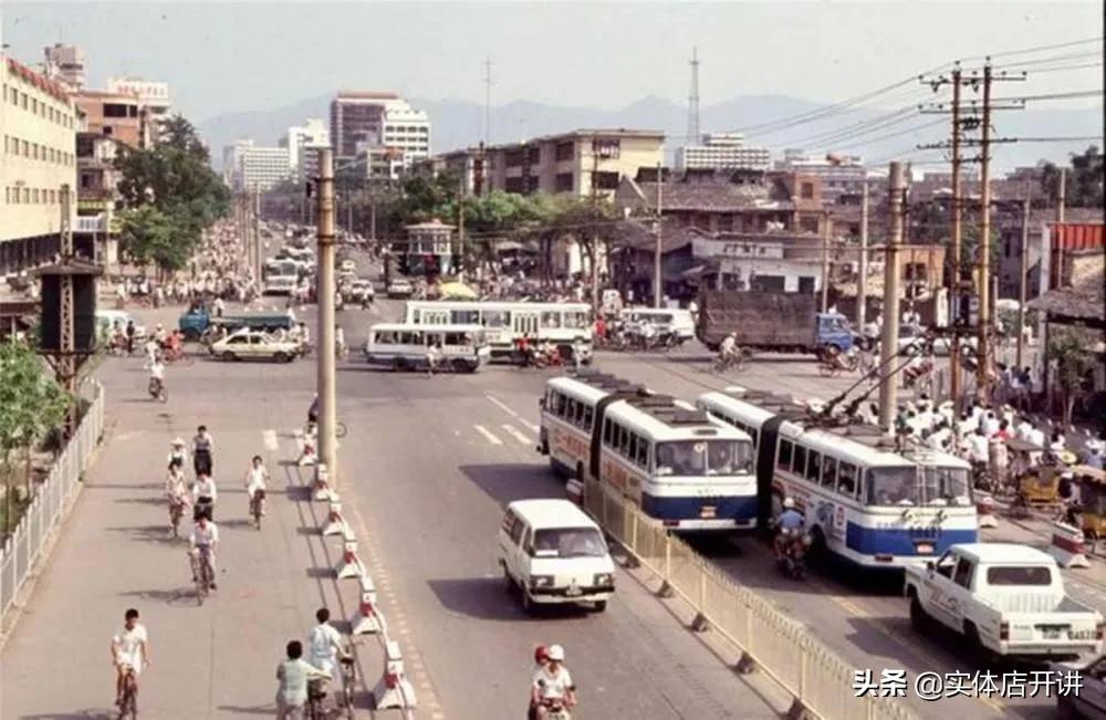 我，70后温州单身阿姨，19岁独自外出开店，两个男人花光我两百万