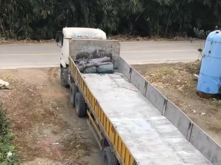 小镇故事脑瘫,小镇故事简介