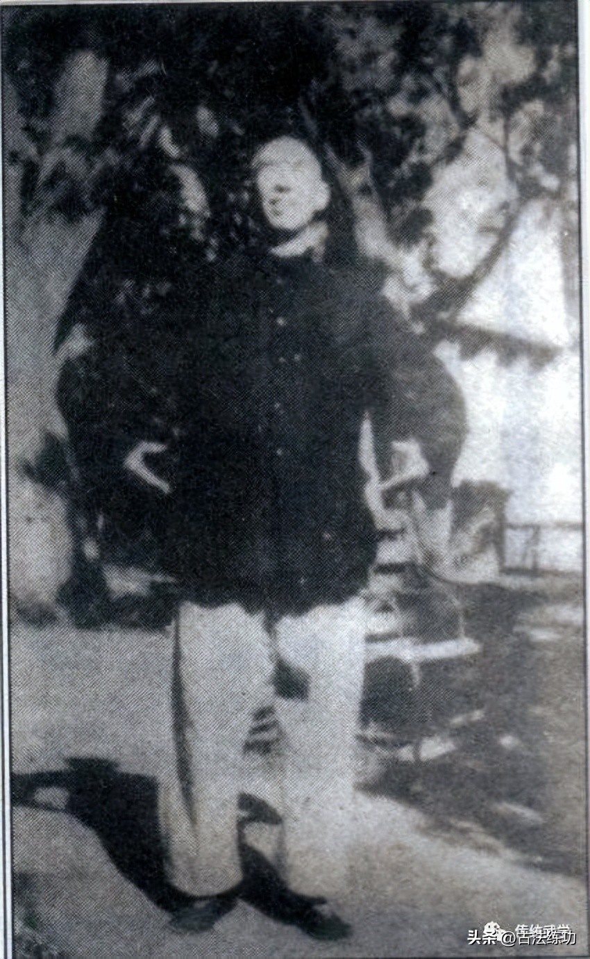 站桩如何松肩,站桩20分钟身体就变僵了