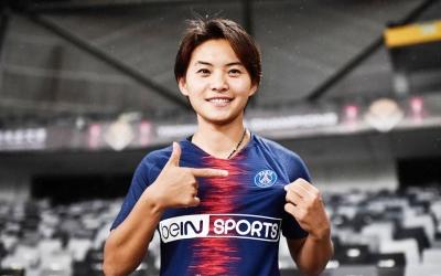 风雨彩虹铿锵玫瑰类似句子,风雨彩虹铿锵玫瑰中考