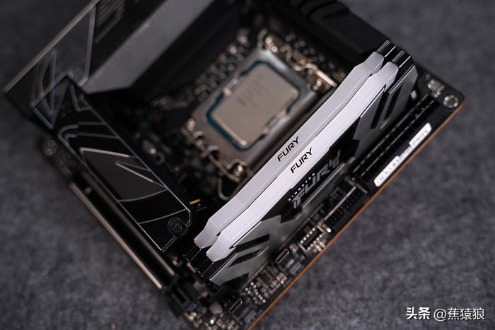 rog姘村喎z790瑁呮満,rogz790姘村喎涓绘満