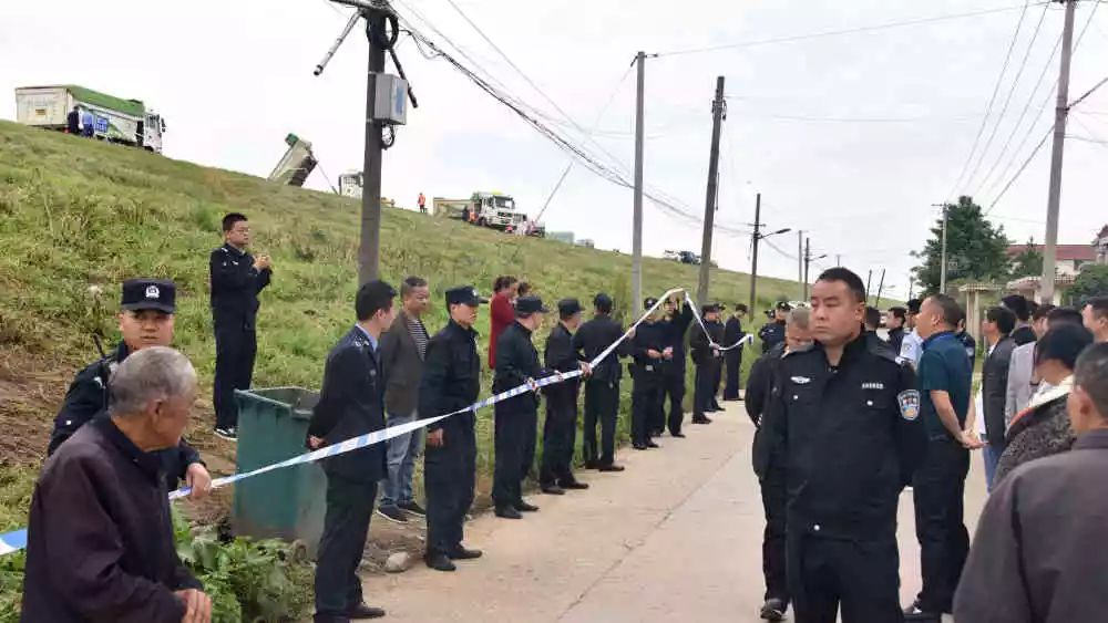 落榜的高中生李忠达