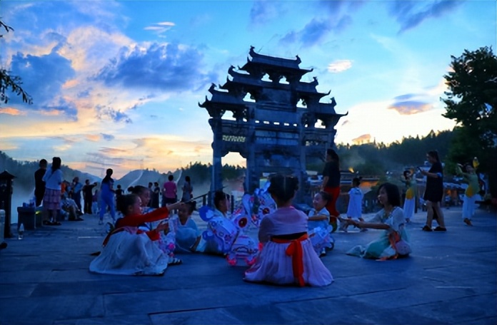 黄山十大秀美之城,黄山被评为十大秀美之城