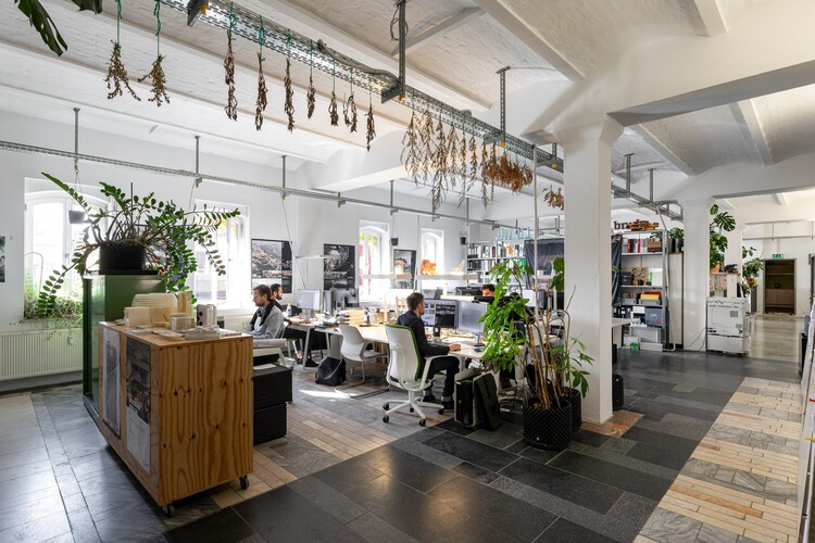 办公椅太舒服了适合工作吗,怎样的办公椅最舒服